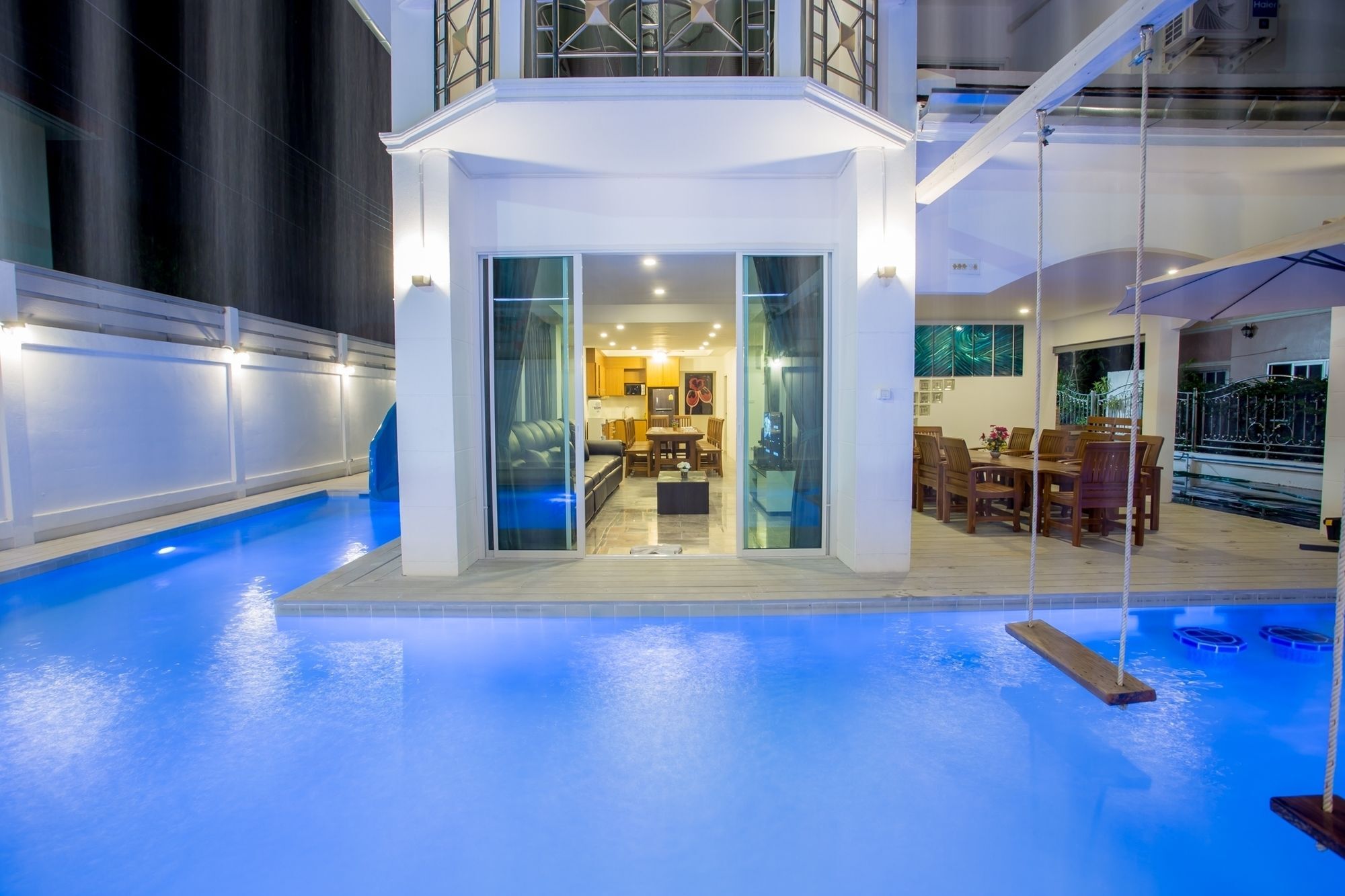 The Ville Modern Viewpoint Pool Villa 芭達亞 外观 照片