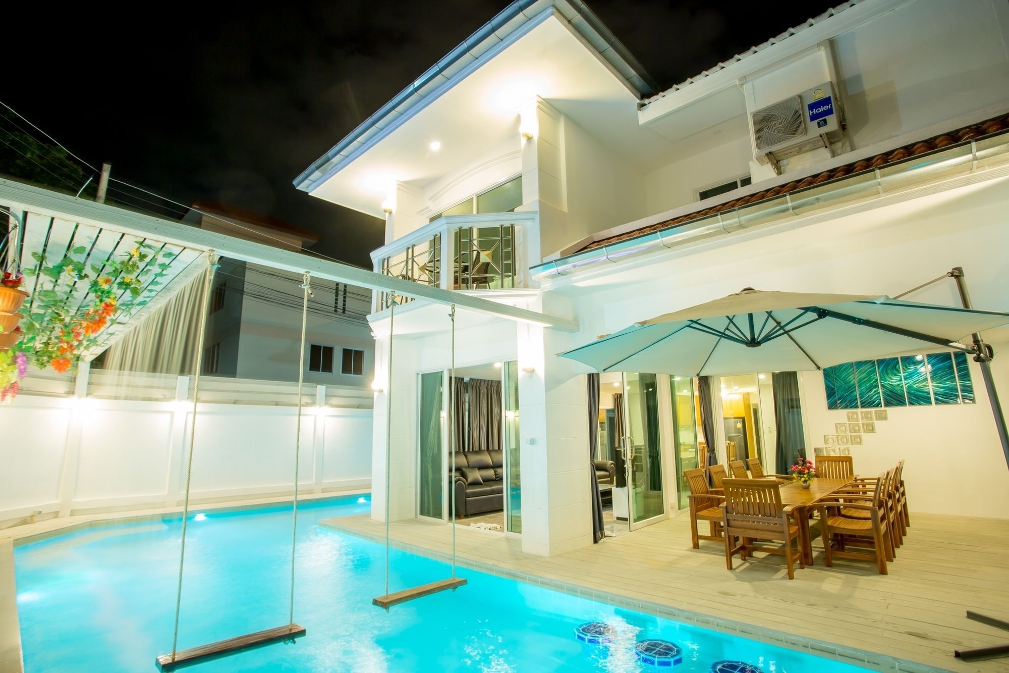 The Ville Modern Viewpoint Pool Villa 芭達亞 外观 照片